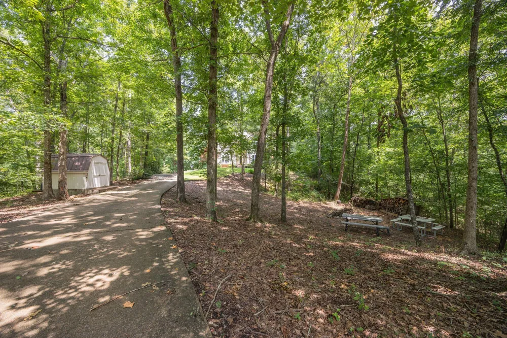 5021 Parkerson Road Apison, TN 37302