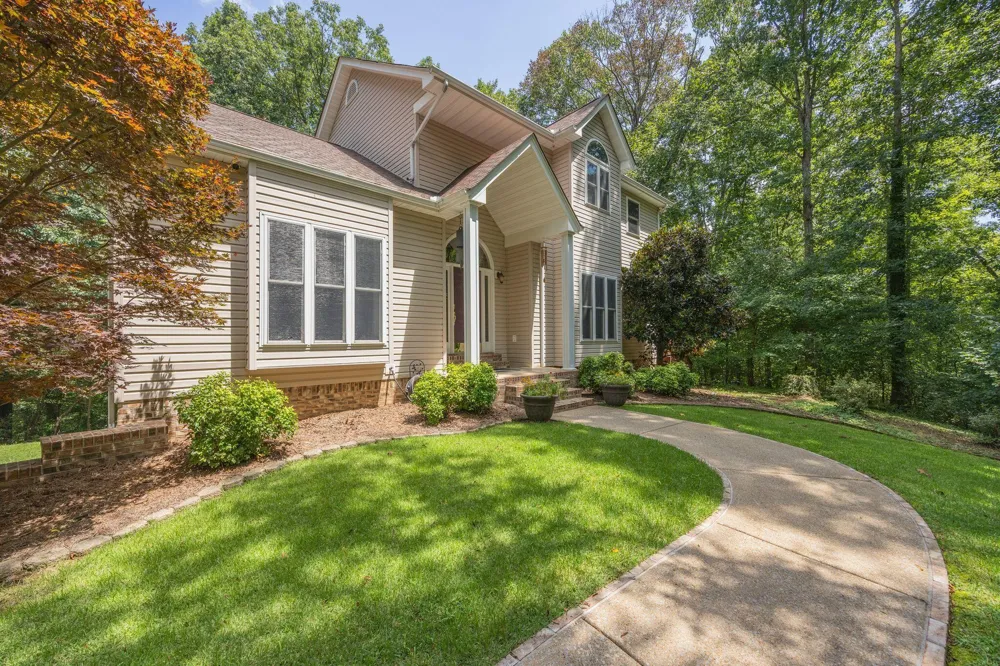 5021 Parkerson Road Apison, TN 37302