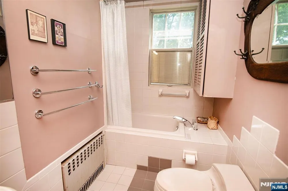 93 Ivy Lane Englewood, NJ 07631