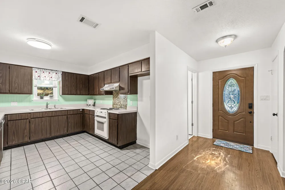 956 Mcfarlan Avenue Fort Walton Beach, FL 32547