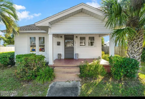 1032 Jenks Avenue
