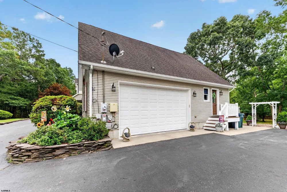 447 Stage Little Egg Harbor, NJ 08087