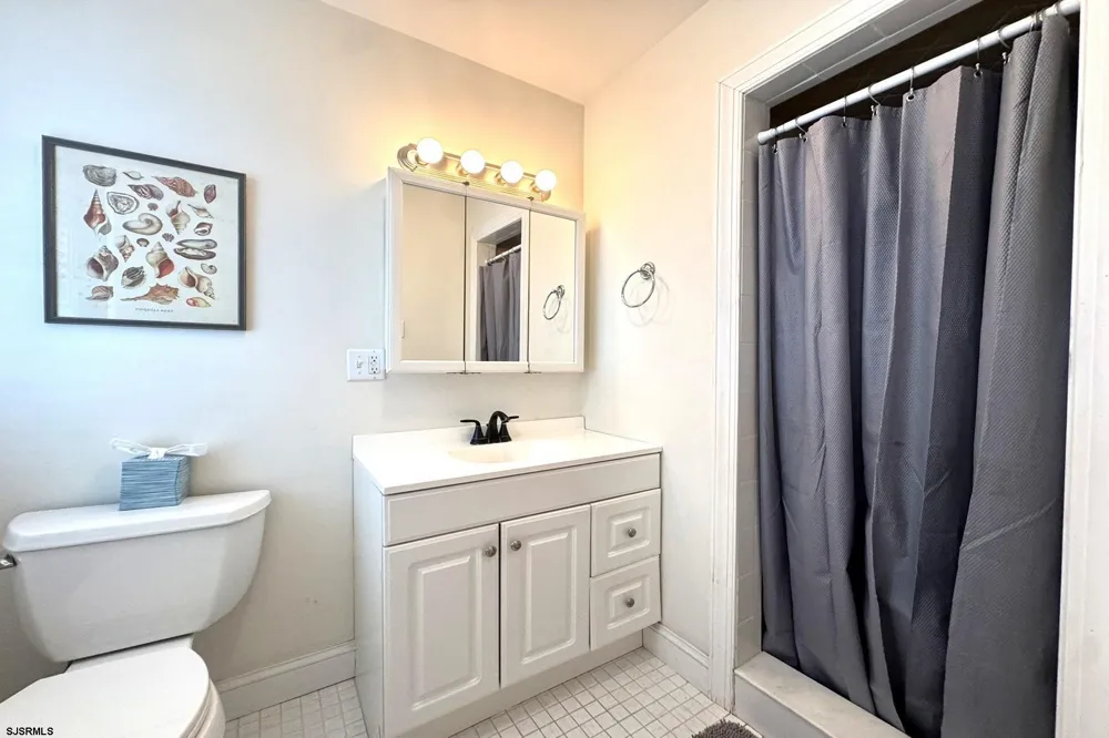 111 W Inlet Road Ocean City, NJ 08226