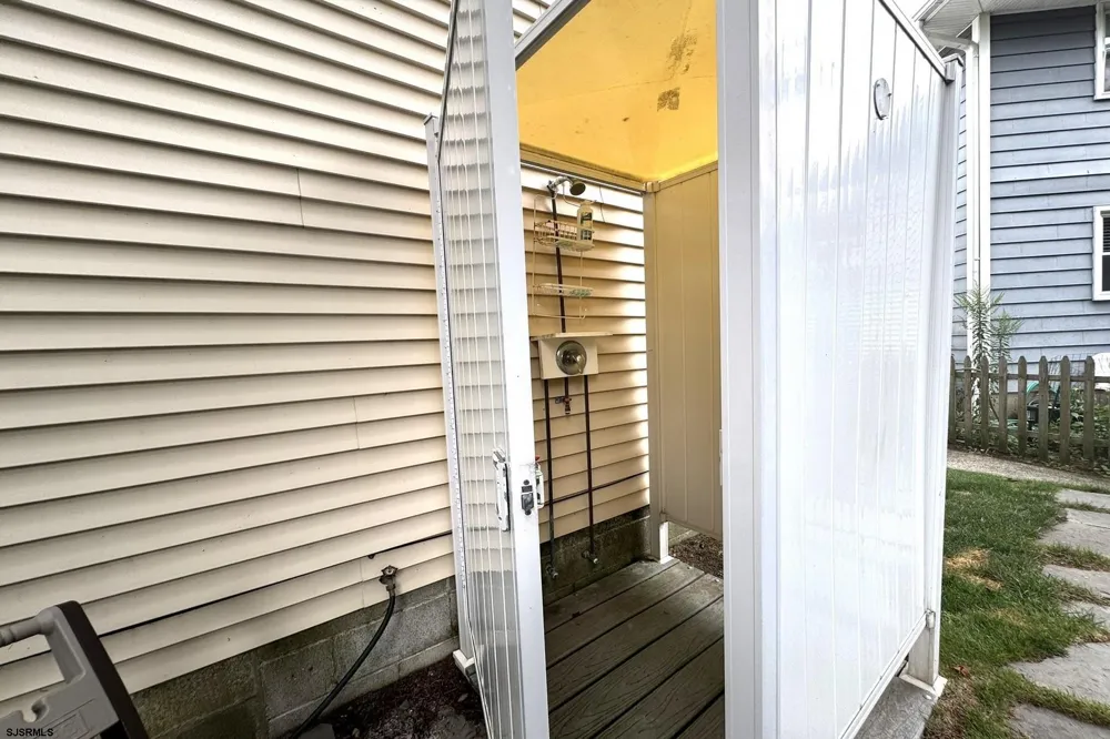 111 W Inlet Road Ocean City, NJ 08226