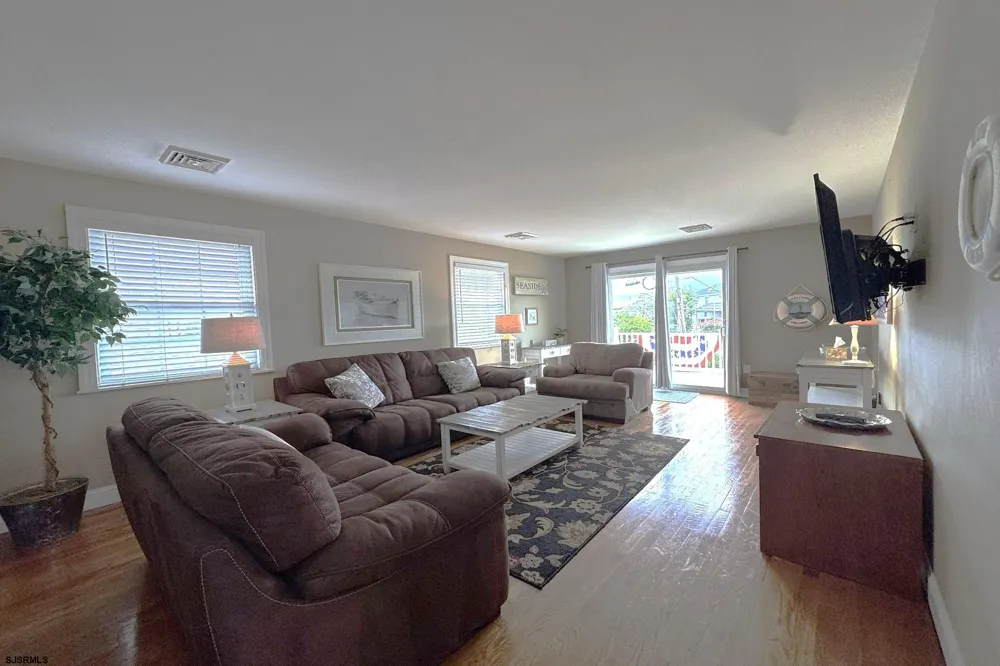 111 W Inlet Road Ocean City, NJ 08226