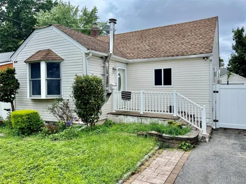 320 Maplegrove Avenue