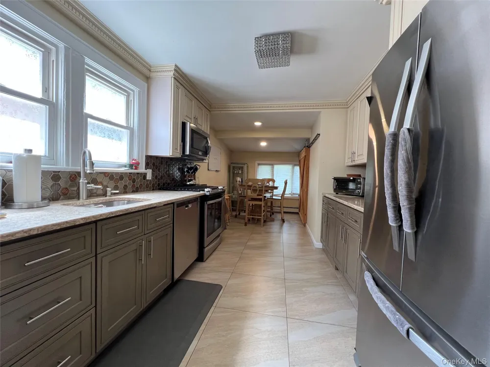 320 Maplegrove Avenue Uniondale, NY 11553