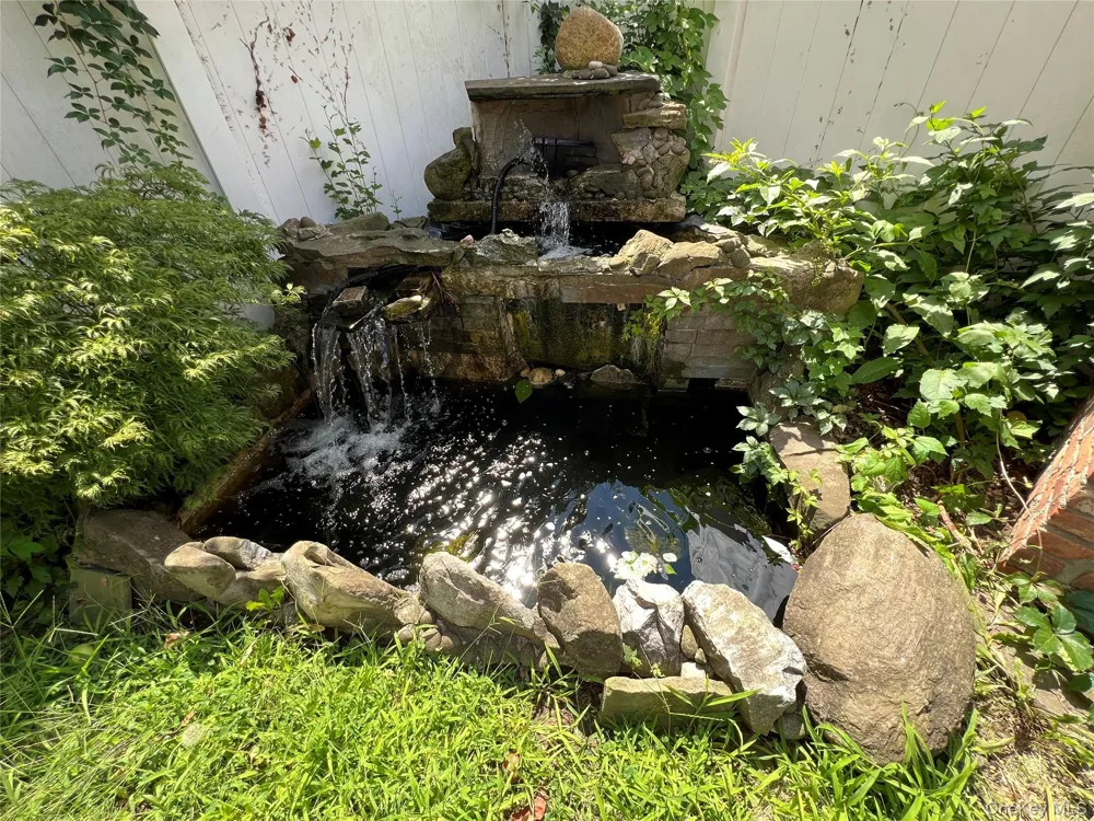 320 Maplegrove Avenue Uniondale, NY 11553