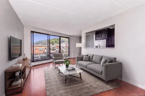 1155 Warburton Avenue #5A