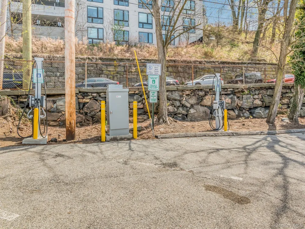 1155 Warburton Avenue #5A Yonkers, NY 10701