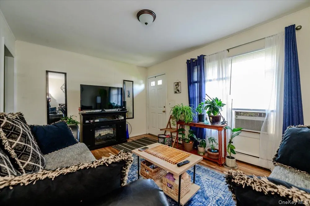 1380 Brooklyn Boulevard Bay Shore, NY 11706