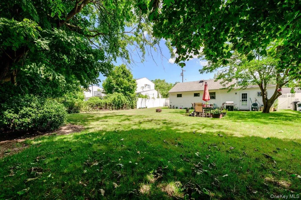 1380 Brooklyn Boulevard Bay Shore, NY 11706