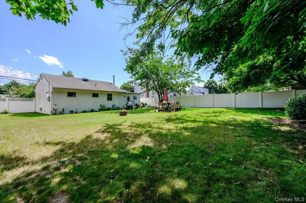 1380 Brooklyn Boulevard Bay Shore, NY 11706