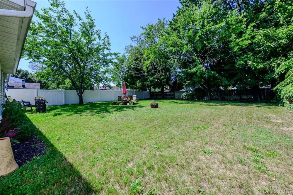 1380 Brooklyn Boulevard Bay Shore, NY 11706