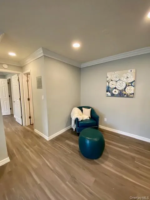 317 Brook Avenue #317-2b Bay Shore, NY 11706