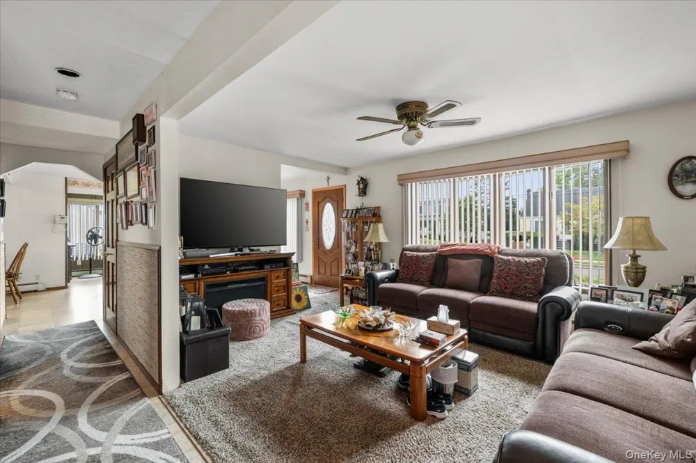 10 Enness Avenue Bethpage, NY 11714