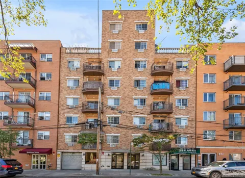 4318 Robinson Street #4D