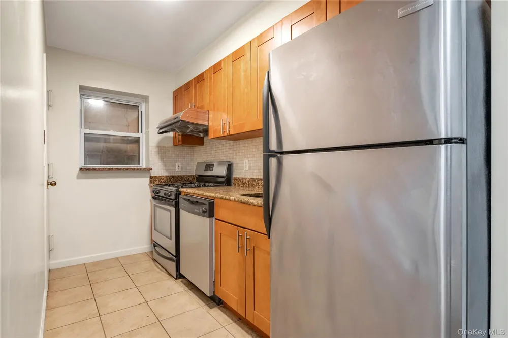 4318 Robinson Street #4D Flushing, NY 11355