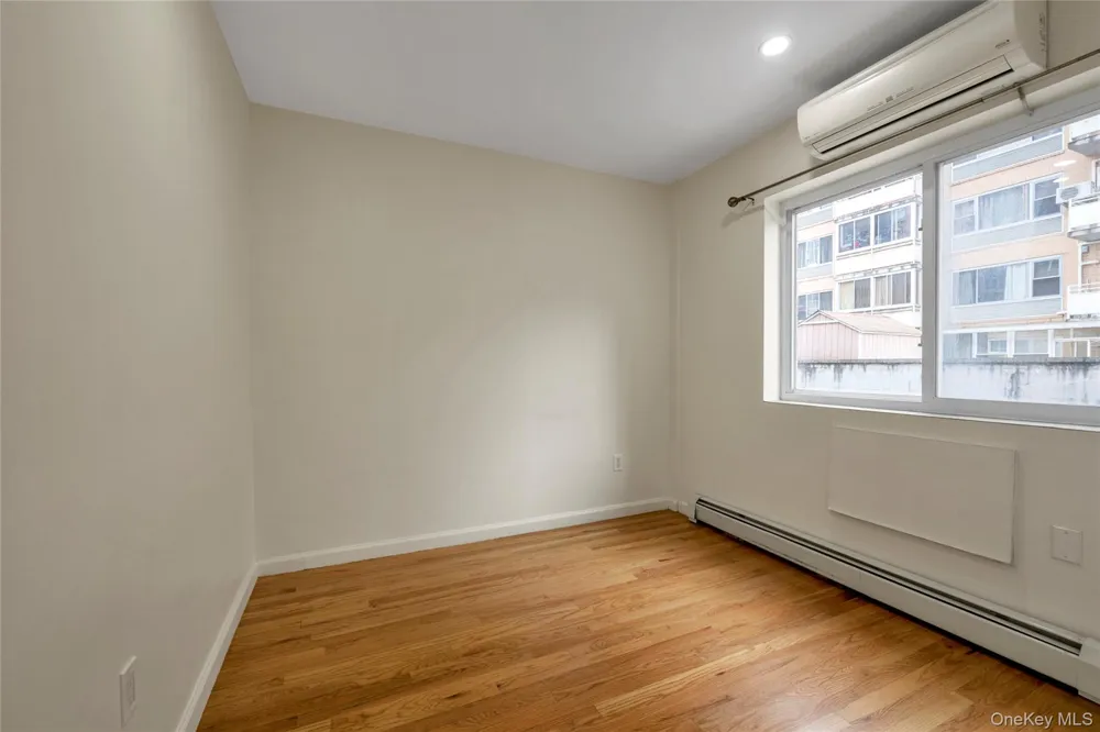4318 Robinson Street #4D Flushing, NY 11355