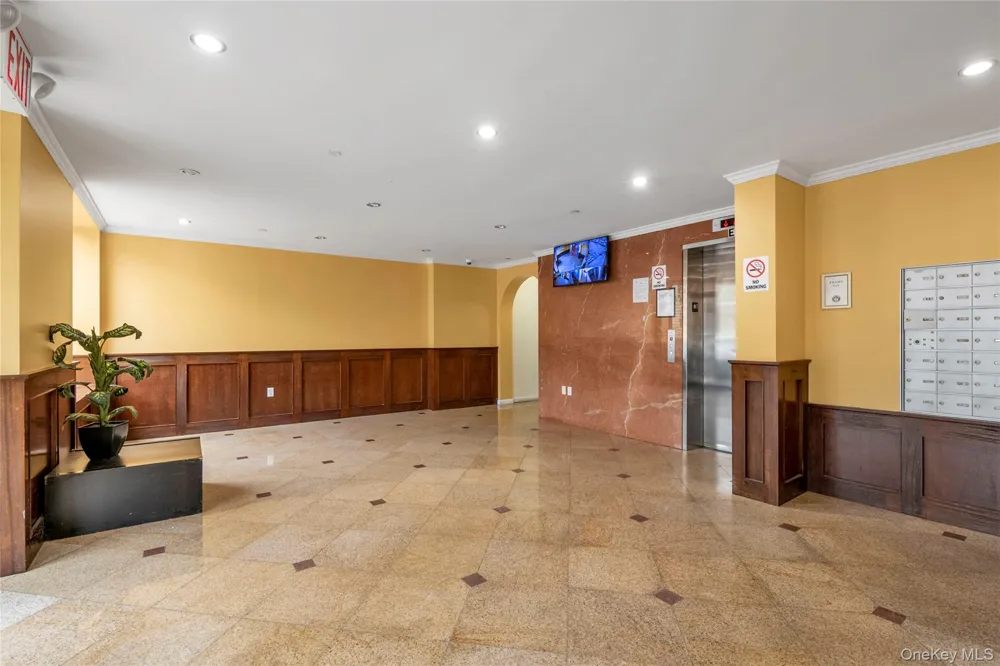 4318 Robinson Street #4D Flushing, NY 11355