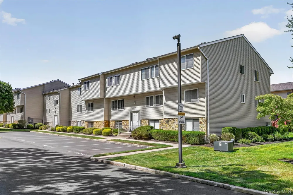 25 College Avenue #102 Nanuet, NY 10954