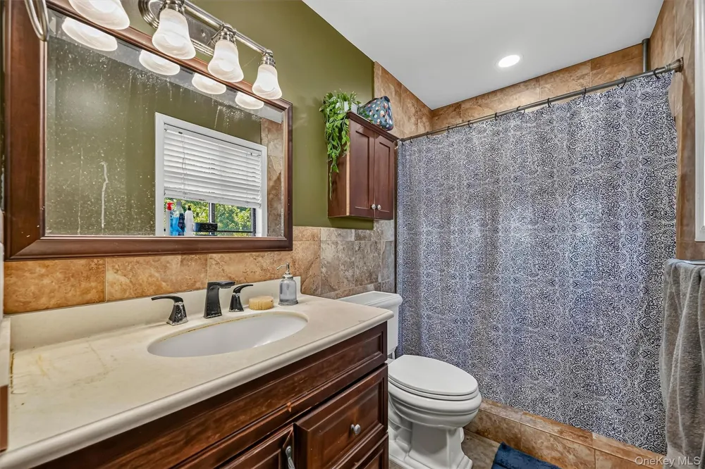 25 College Avenue #102 Nanuet, NY 10954