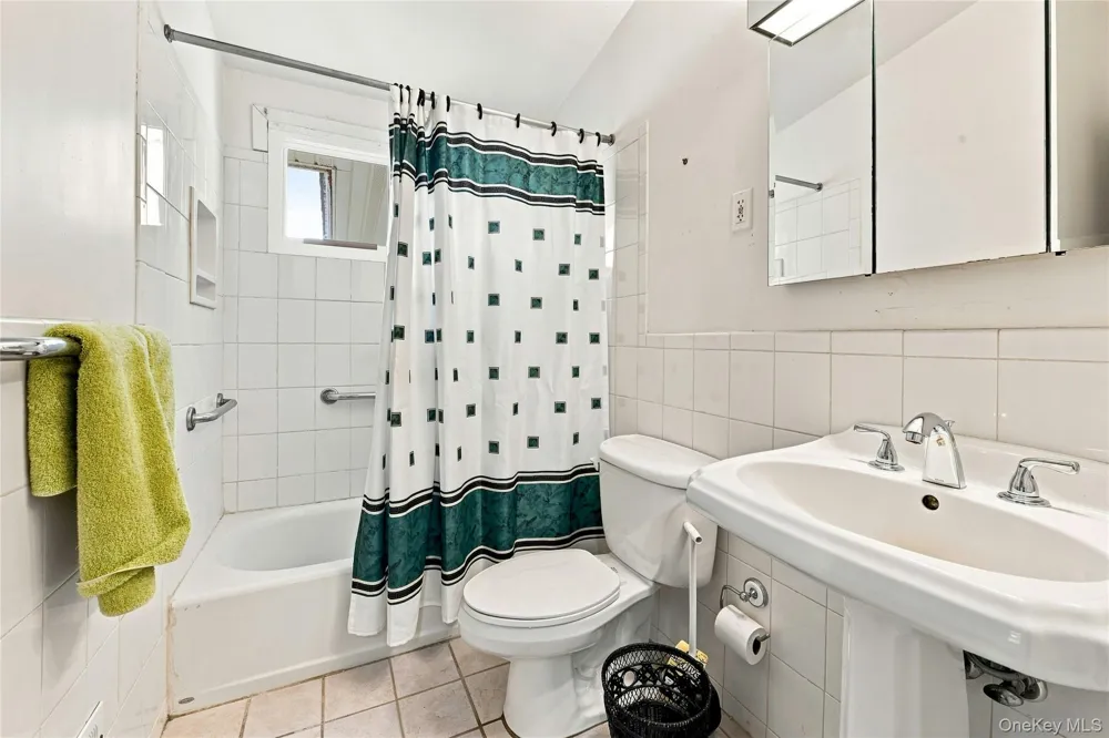 90 Samuel Street Lake Ronkonkoma, NY 11779