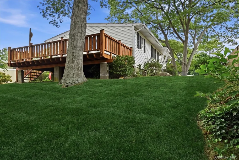 90 Samuel Street Lake Ronkonkoma, NY 11779