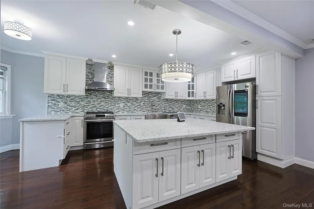 78 Poplar Street Garden City, NY 11530