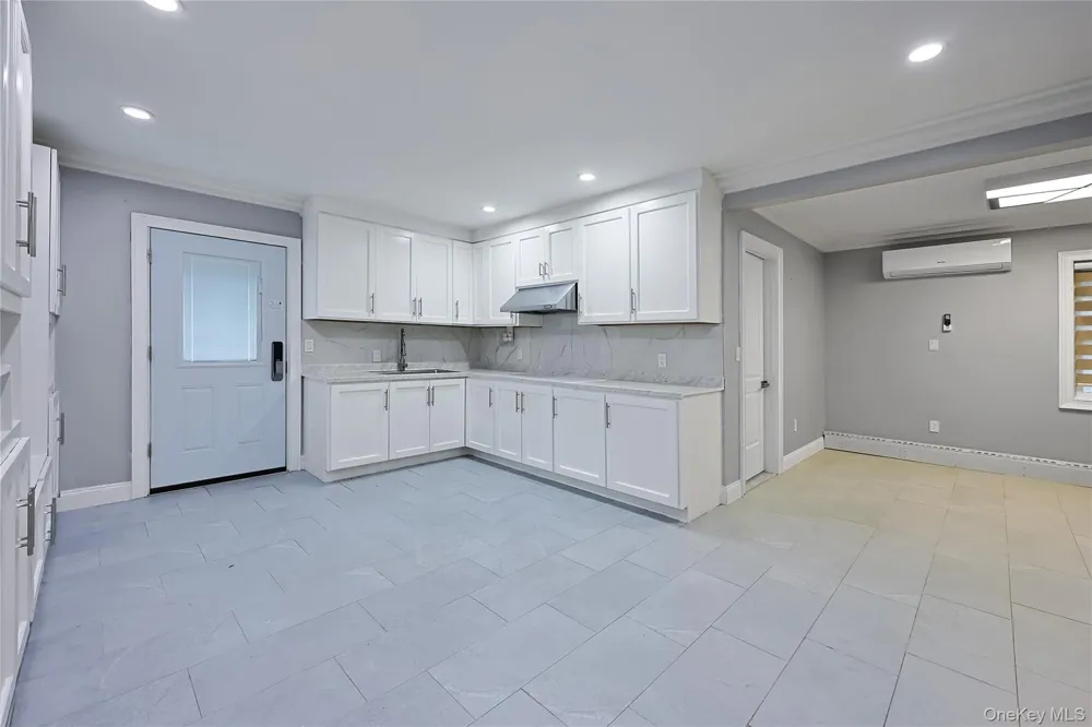 78 Poplar Street Garden City, NY 11530
