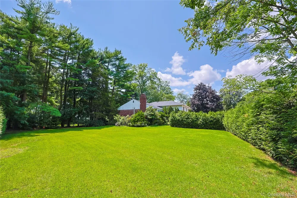 78 Poplar Street Garden City, NY 11530