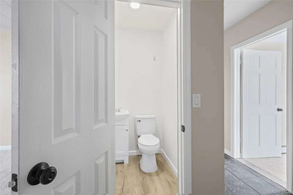 31 Cherry Avenue Bethpage, NY 11714