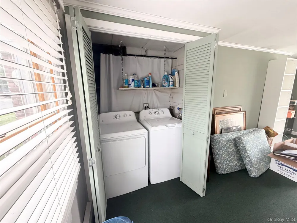 963 Hastings Street Baldwin, NY 11510