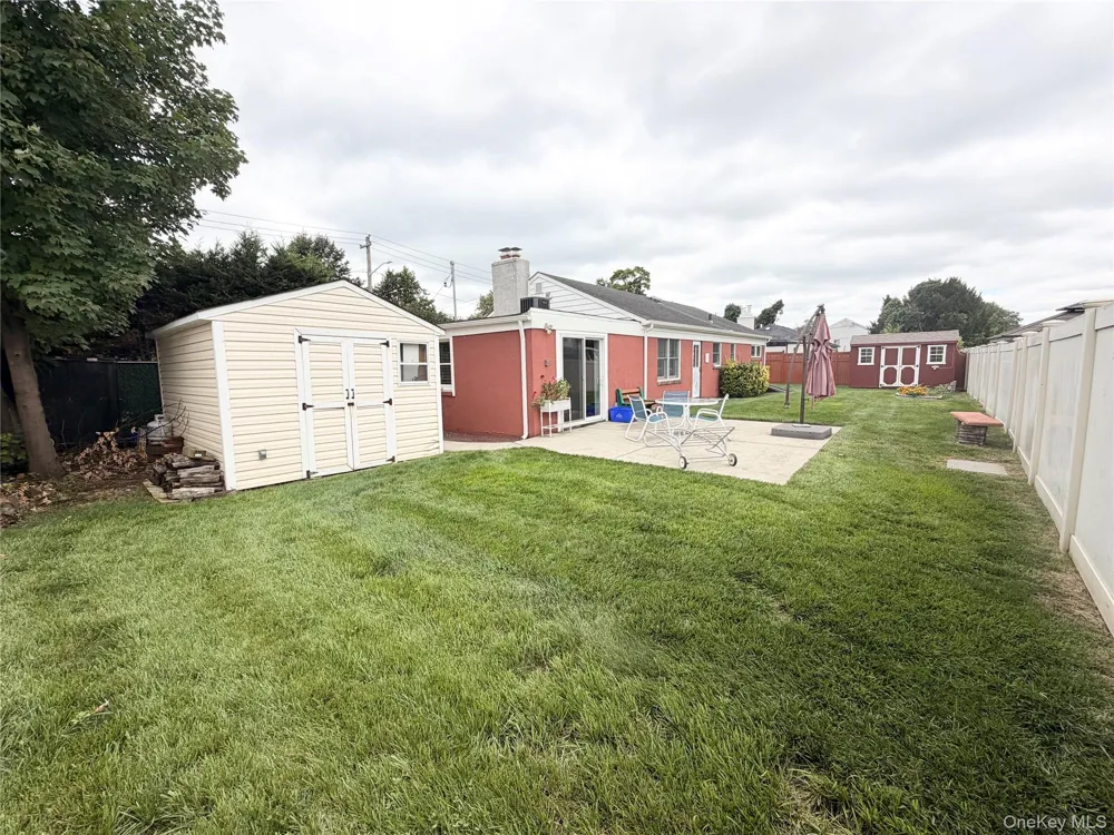 963 Hastings Street Baldwin, NY 11510