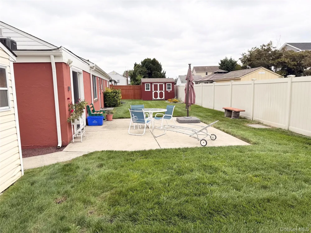 963 Hastings Street Baldwin, NY 11510