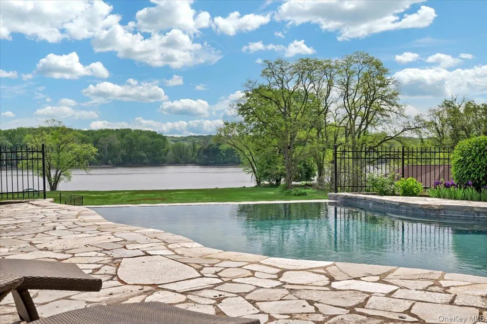 248 Van Wies Point Road Call Listing Agent, NY 12077