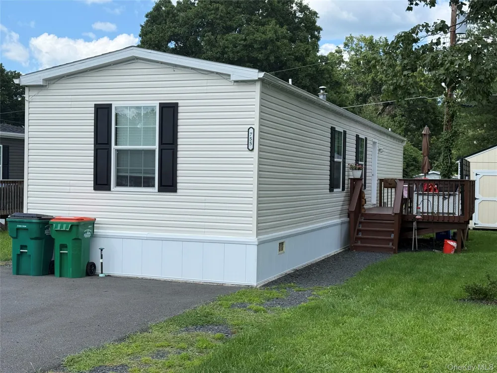 755 Tarrytown Lane Walden, NY 12586