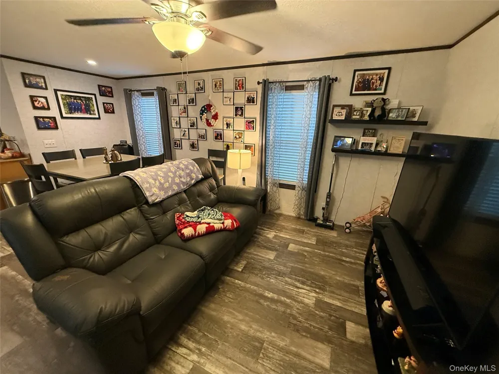 755 Tarrytown Lane Walden, NY 12586