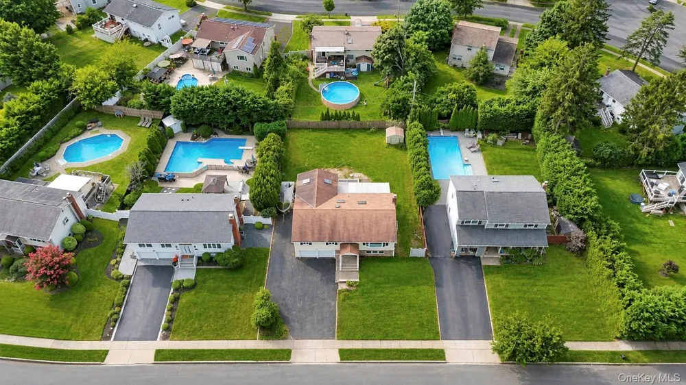 18 Dexter Lane Kings Park, NY 11754