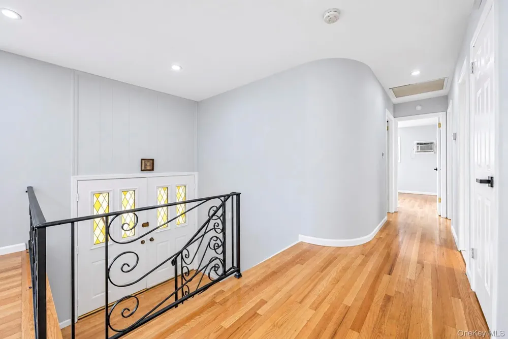 18 Dexter Lane Kings Park, NY 11754