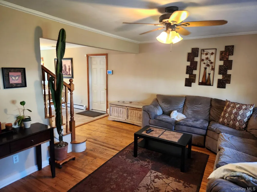 956 Hamilton Avenue Lindenhurst, NY 11757