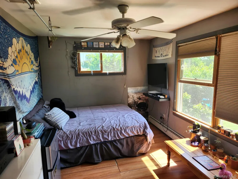 956 Hamilton Avenue Lindenhurst, NY 11757