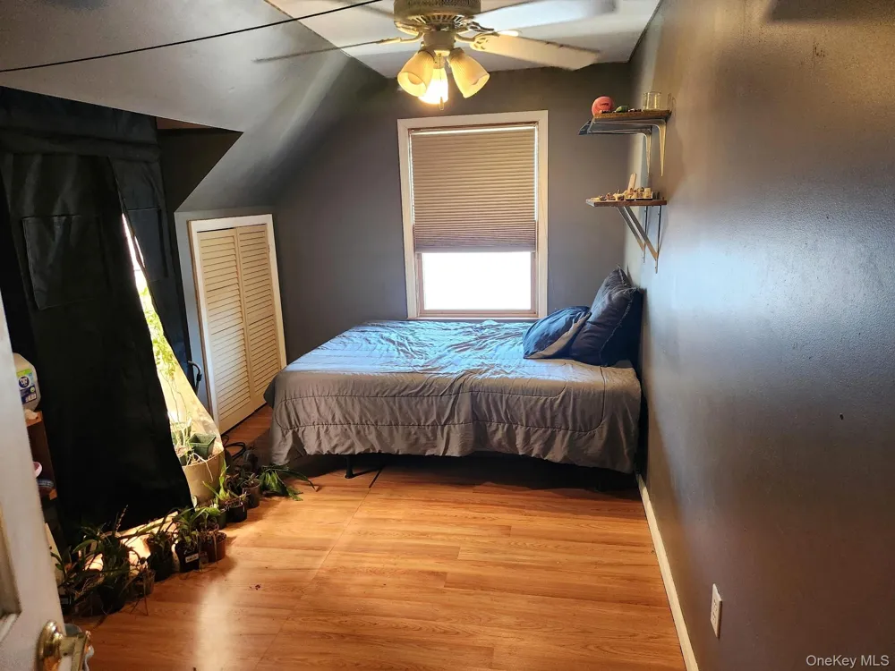 956 Hamilton Avenue Lindenhurst, NY 11757