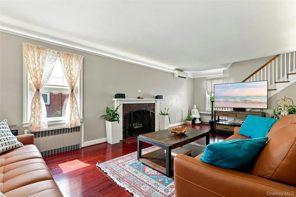 148 Canterbury Road Williston Park, NY 11596