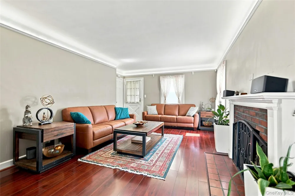 148 Canterbury Road Williston Park, NY 11596