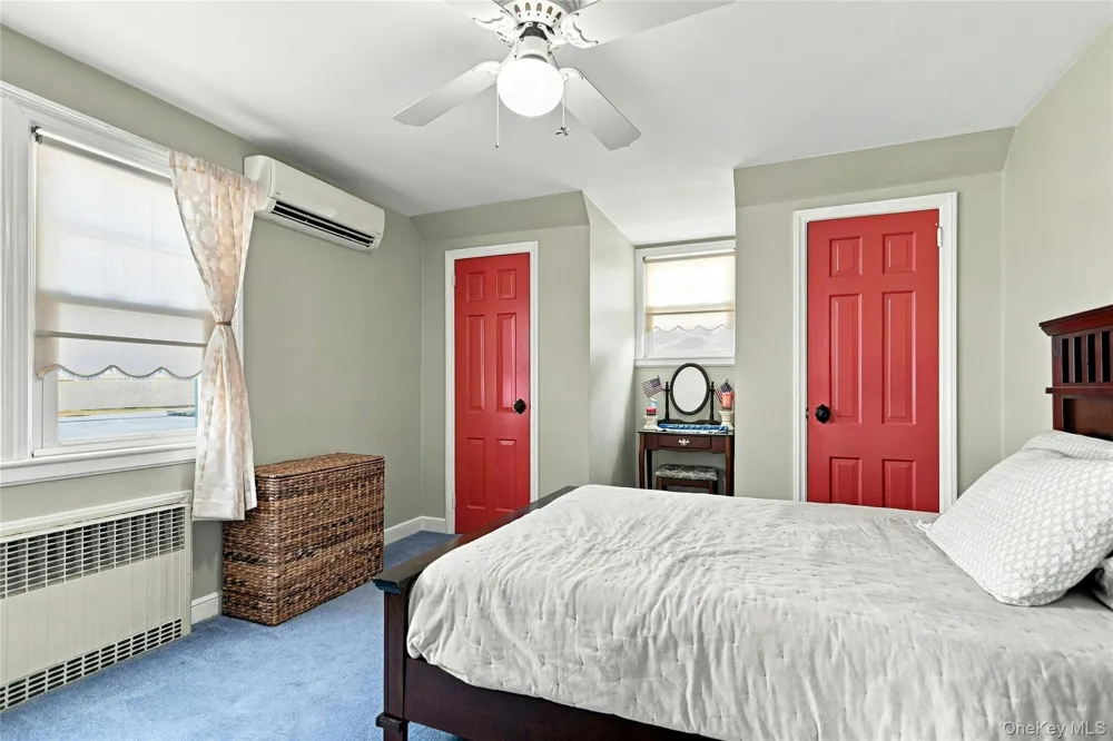148 Canterbury Road Williston Park, NY 11596