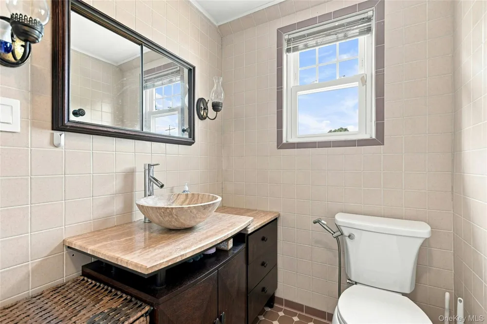 148 Canterbury Road Williston Park, NY 11596