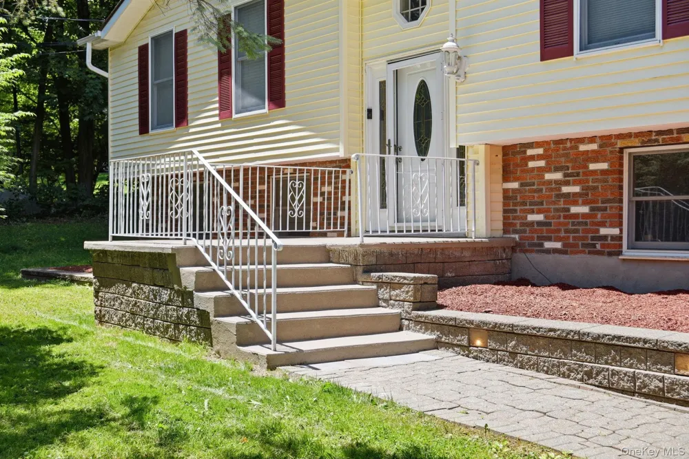 73 Kentview Drive Carmel, NY 10512