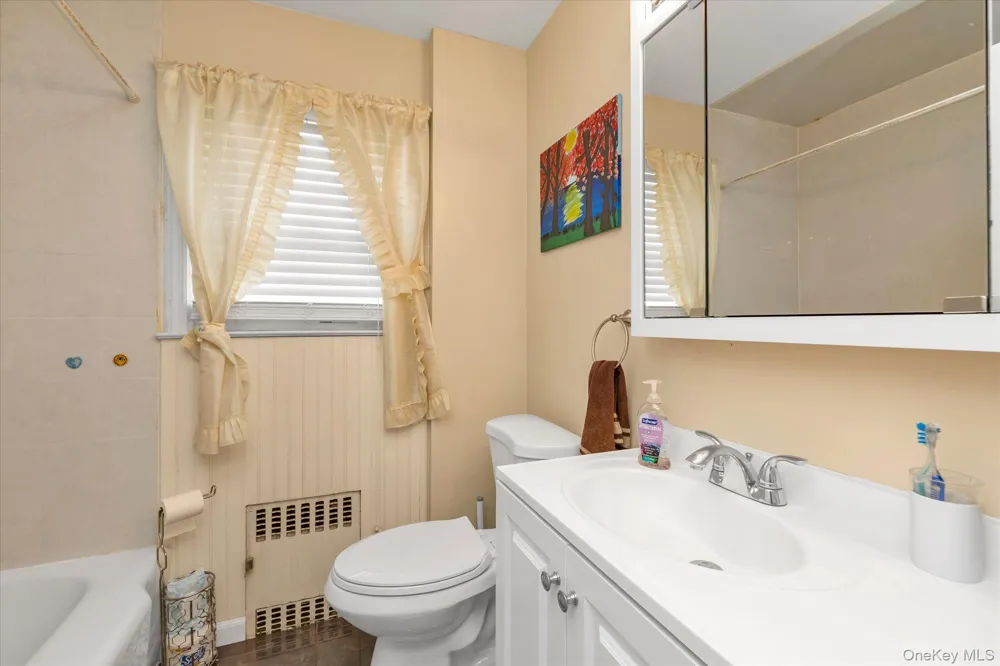 1 Windsor Place Lynbrook, NY 11563