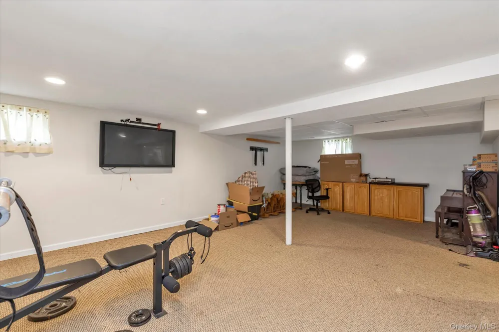 1 Windsor Place Lynbrook, NY 11563